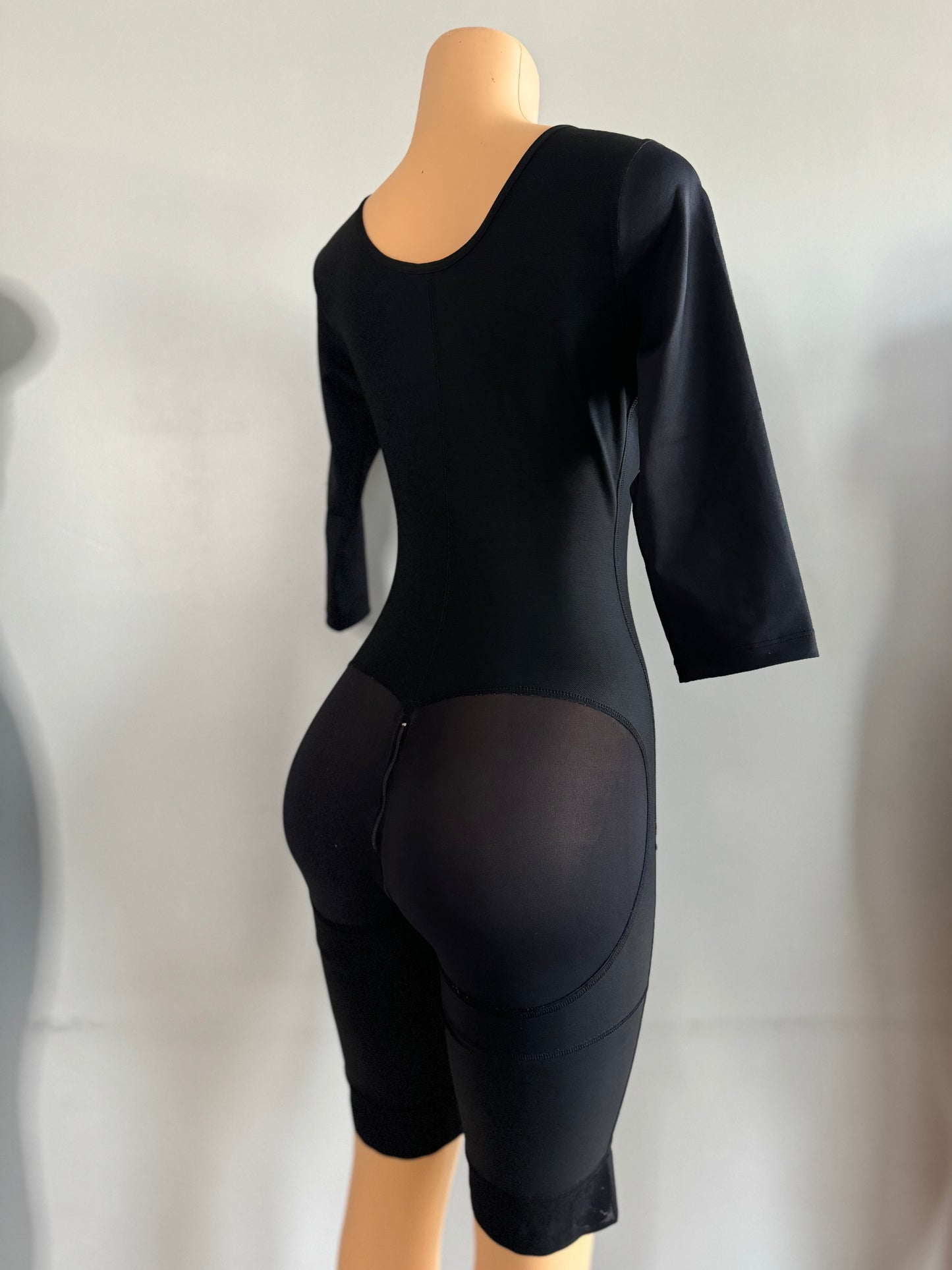 Luxe Full Body Sleeves and Bra Guitar Hourglass Colombian