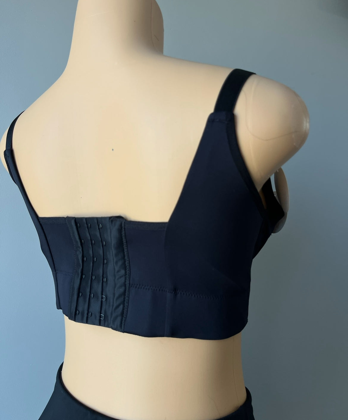 COMPLETE Colombian Control-Bra BLACK