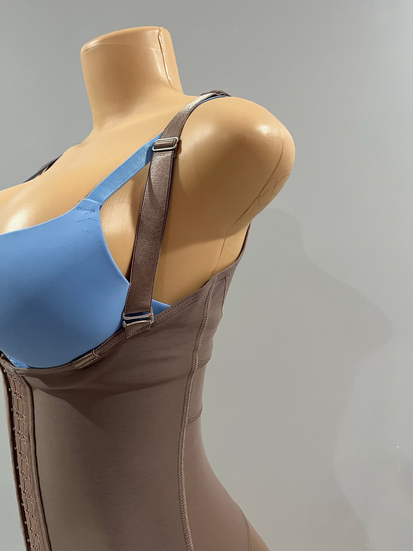 Lady 3 Hook Pantie-style