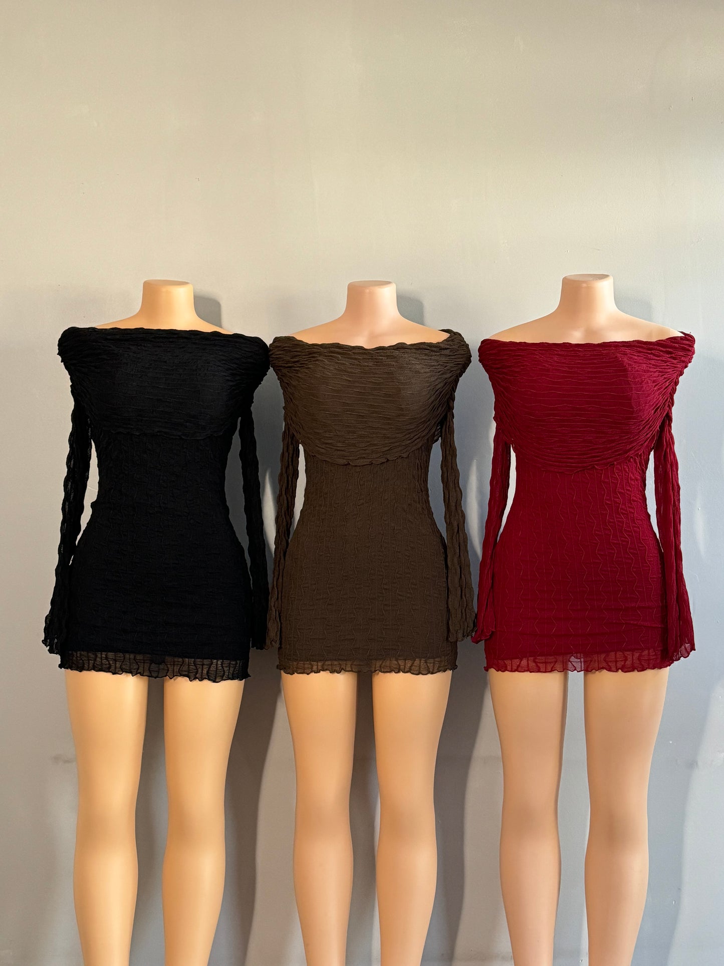 Off shoulder mini dress (3 colors)