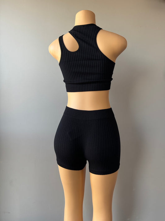 Short and top black athletic set